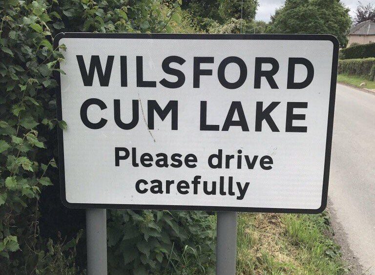 28-of-the-funniest-and-rudest-sign-posts-which-are-actually-real-places